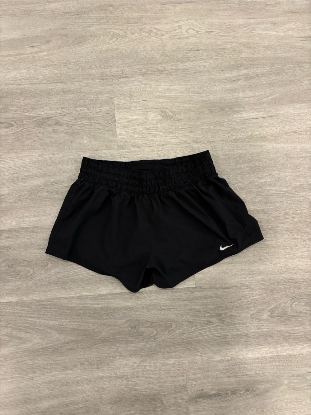 NEVER WORN Nike Black Elastic Women’s Shorta